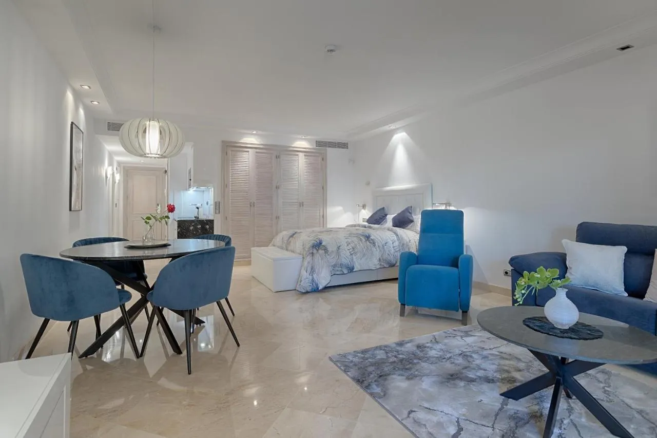 Hotel Studio Private Wing Estepona