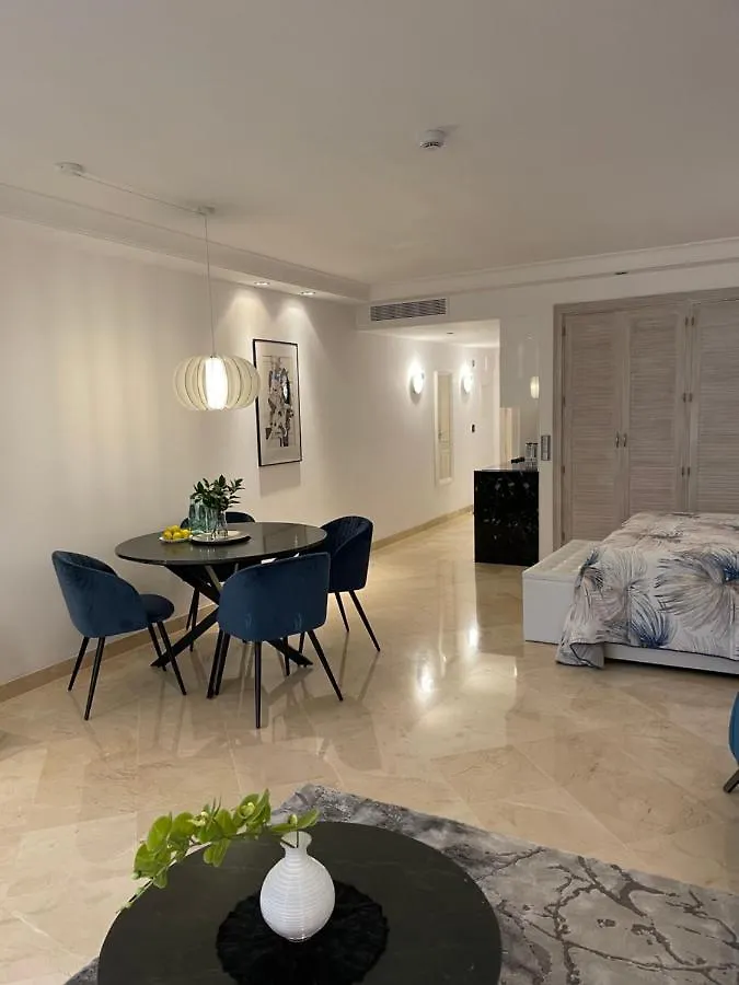 Studio Private Wing Estepona